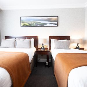 Deluxe Double Single Bed Room